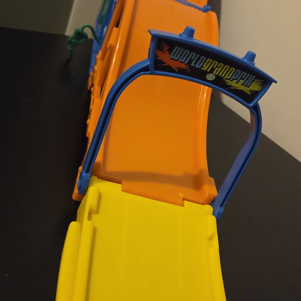 HTF Fisher-Price Pixar Cars Racing Rivalry Fold & Go Wheelies Ramp & Francesco - Picture 6 of 12
